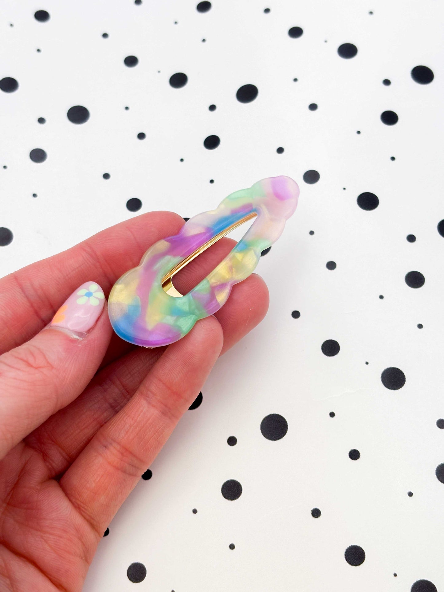 Scalloped Edge Metallic Rainbow Resin Hair Clip