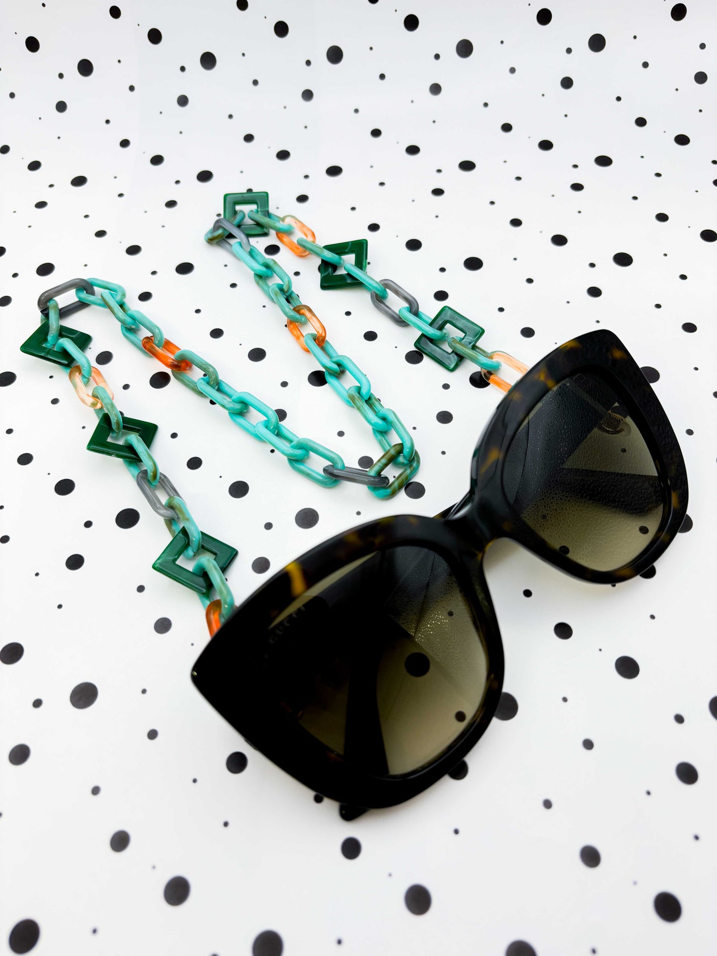 Geometric Turquoise, Green and Tortoise Shell Glasses Chain