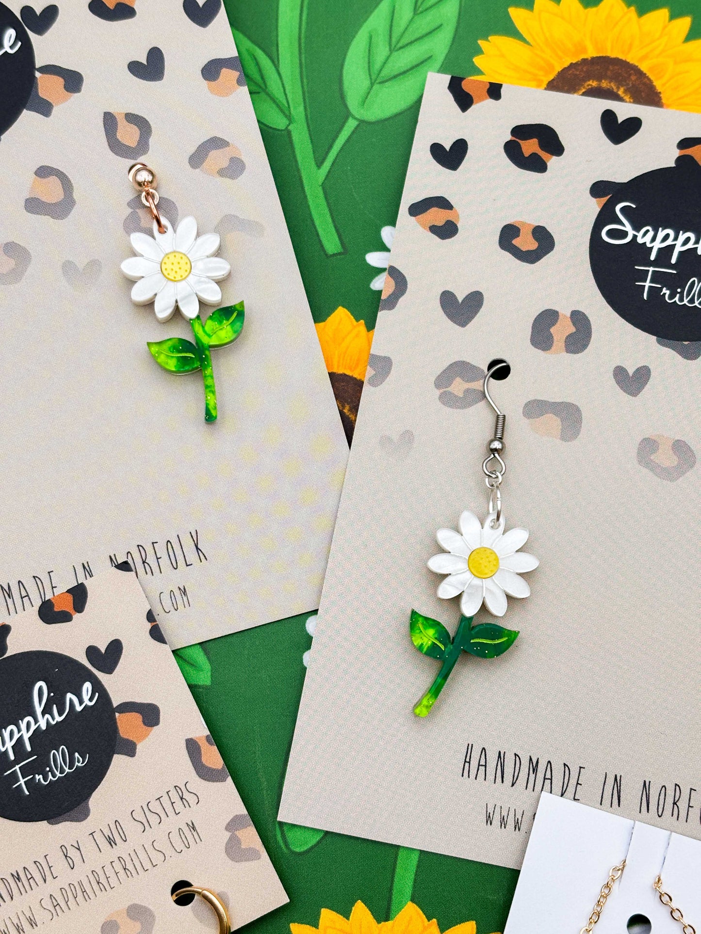 Large White Daisy Acrylic Dangle Earrings or Necklace – Hypoallergenic Stainless Steel