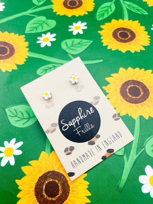 Micro White Glitter Marble and Yellow Acrylic Daisy Stud Earrings – Hypoallergenic Stainless Steel