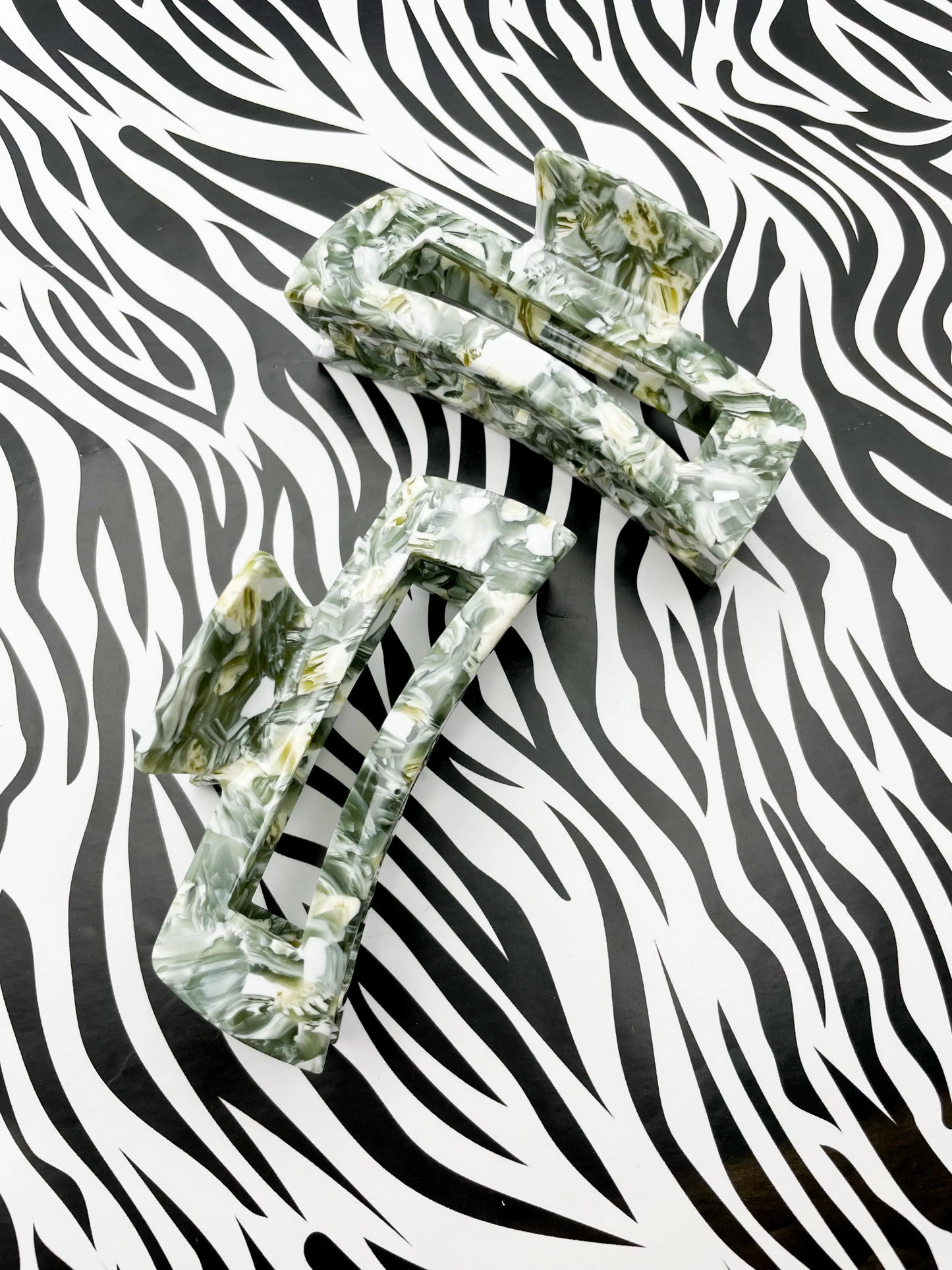 Large Khaki and White Marble Claw Hair Clip from Sapphire Frills
