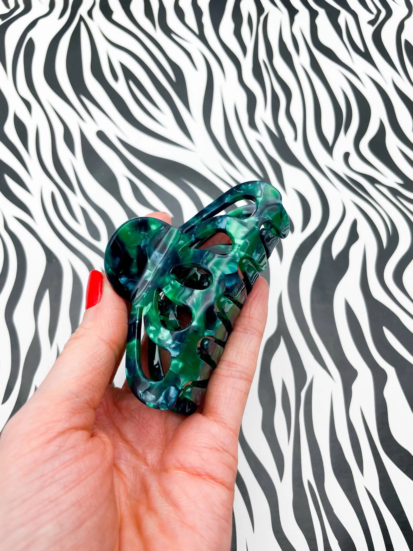 Medium Metallic Emerald and Navy Marble Claw Hair Clip from Sapphire Frills