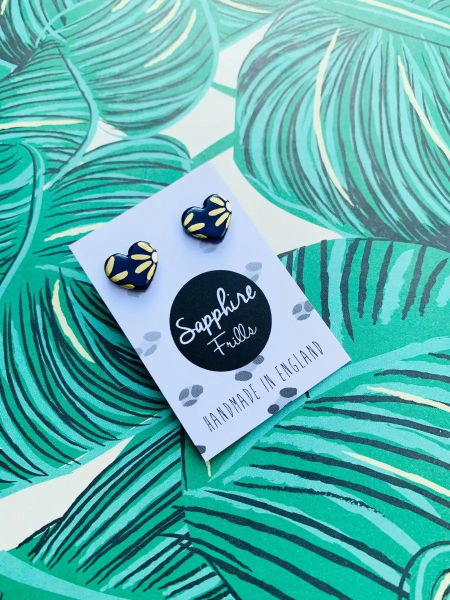Small Navy and Gold Daisy Flower Heart Stud Earrings Sapphire Frills