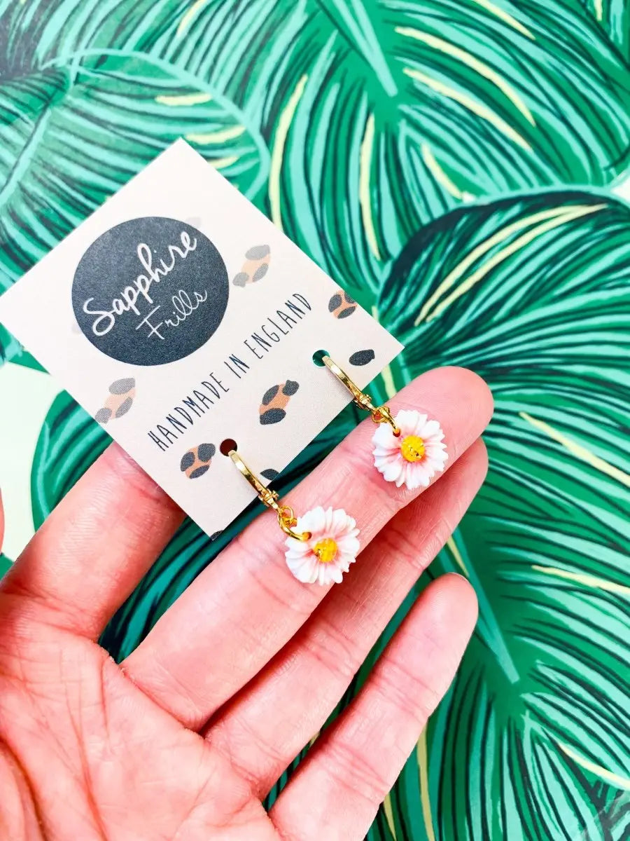 Small White and Pink Daisy Stud Earrings from Sapphire Frills