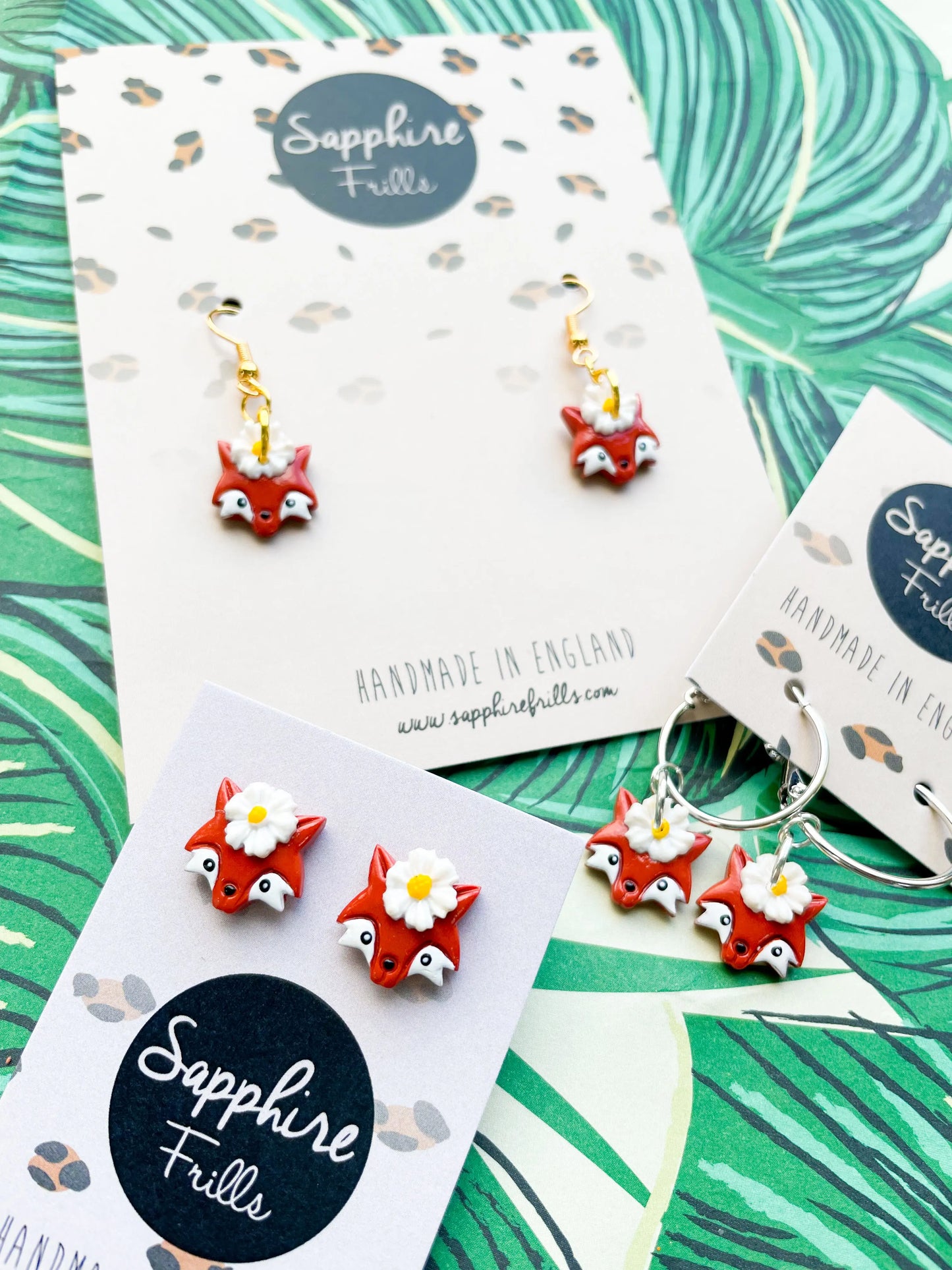 Small White and Yellow Daisy Fox Head Stud Earrings from Sapphire Frills