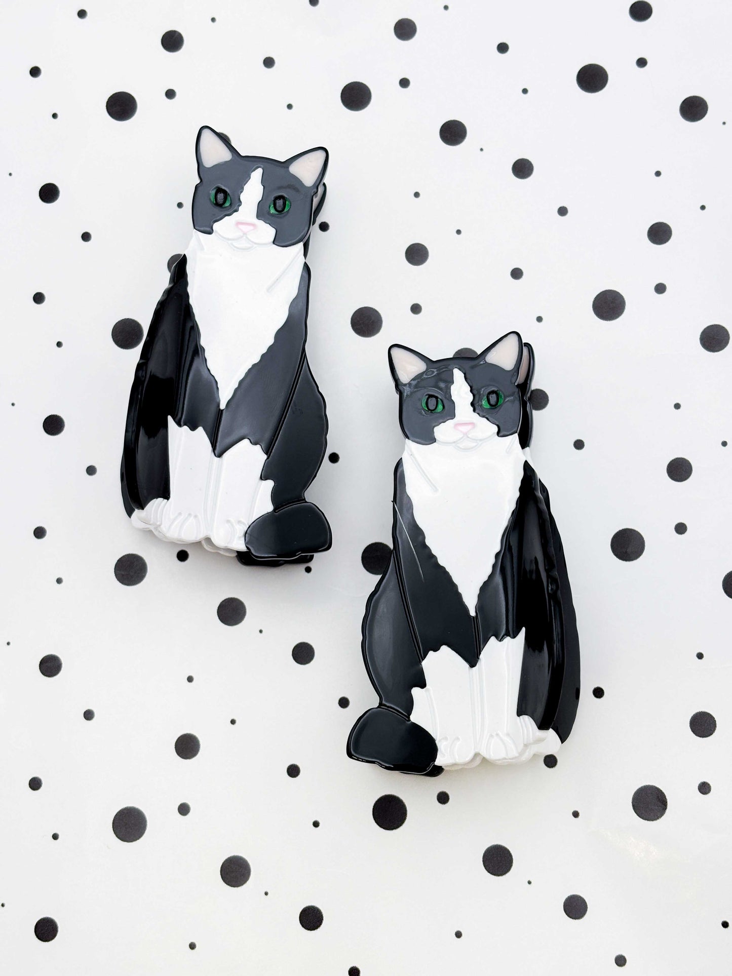 Medium Tuxedo Cat Claw Clip