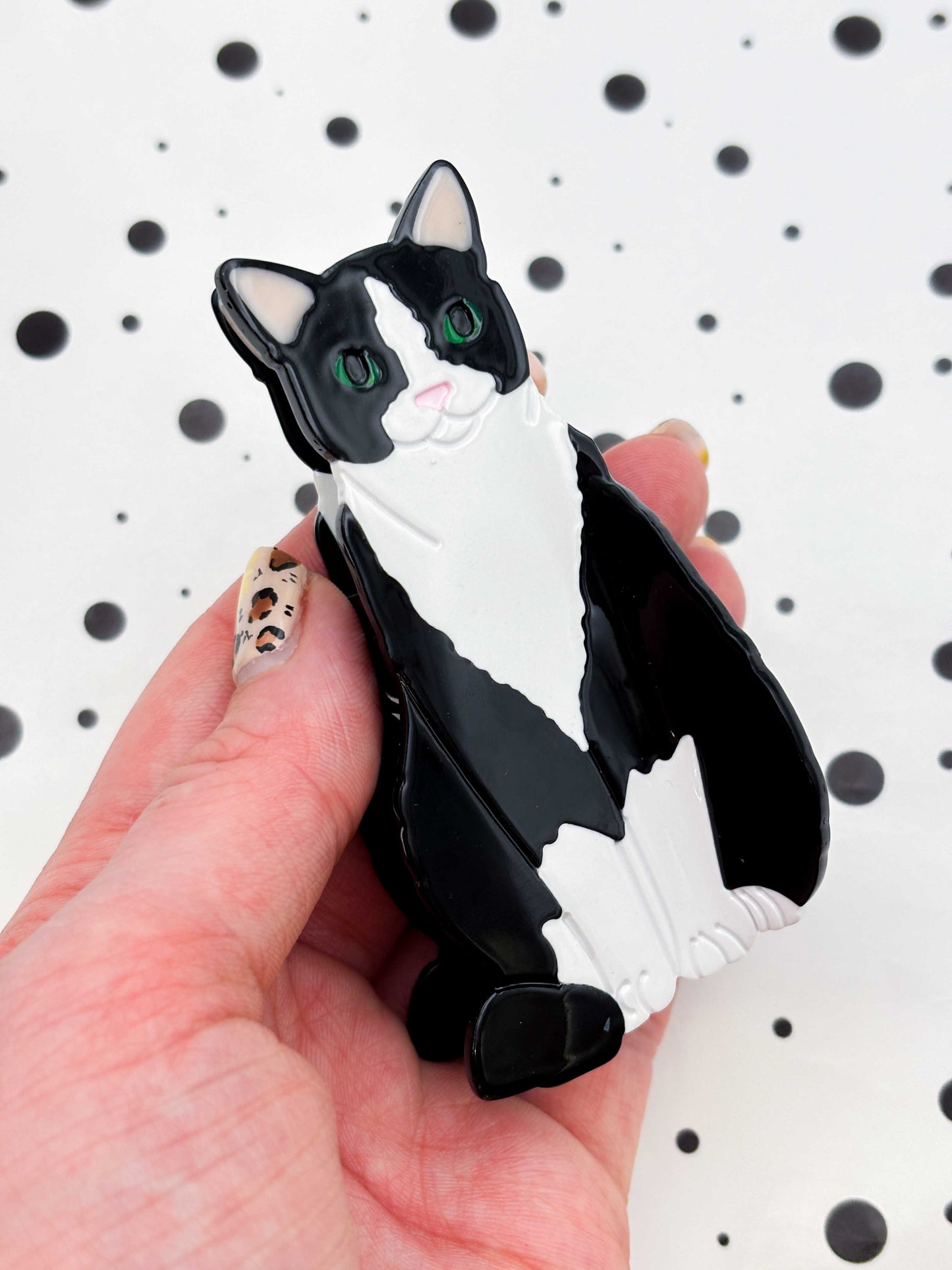 Medium Tuxedo Cat Claw Clip