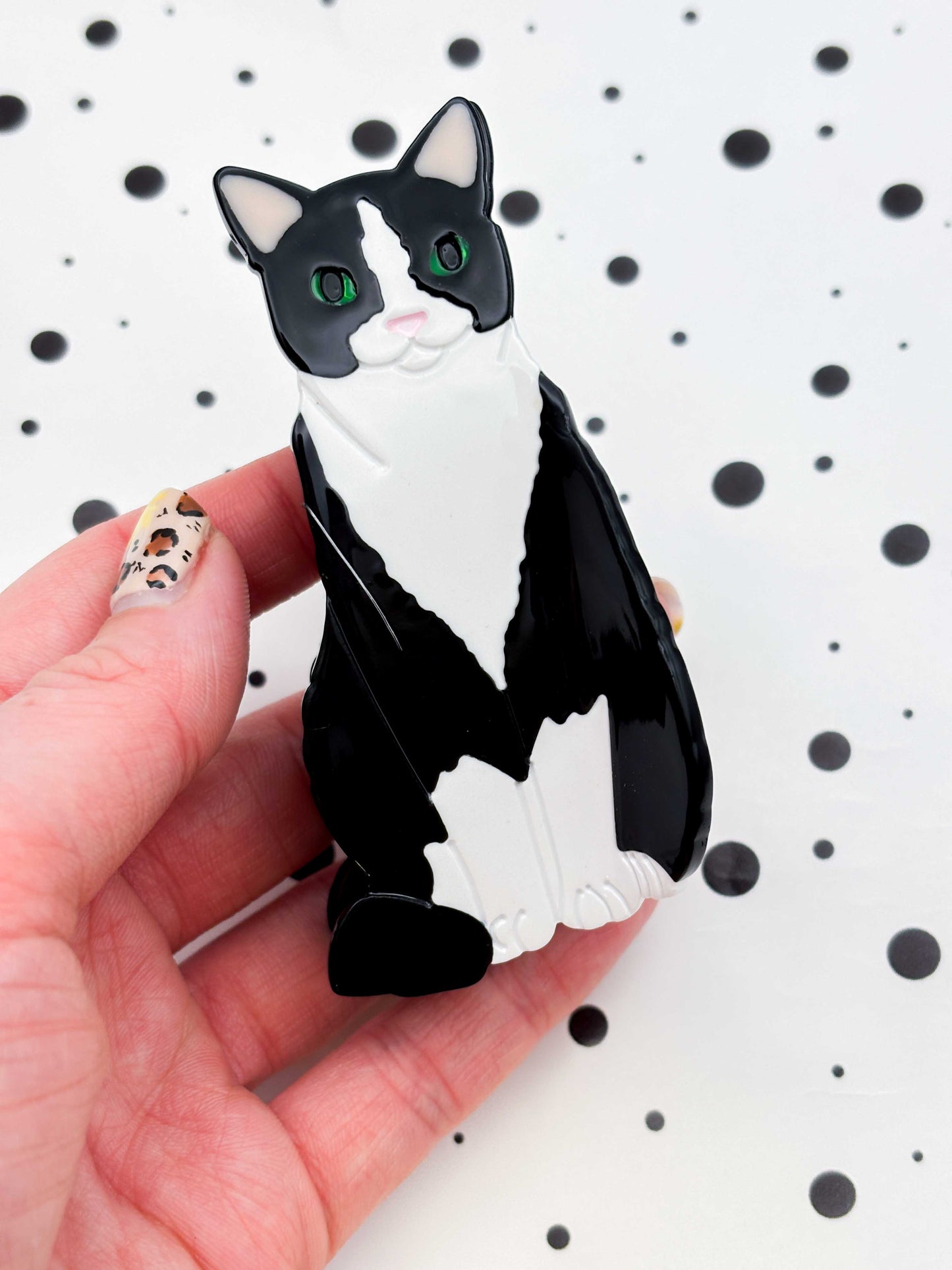 Medium Tuxedo Cat Claw Clip
