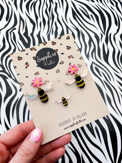 Hot Pink and Gold Glitter Acrylic Honey Bee and Daisy Dangle Earrings – Hypoallergenic Stainless Steel