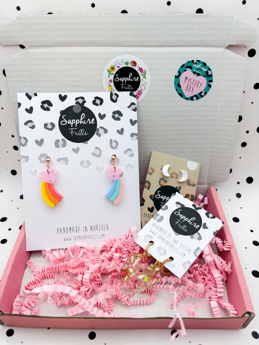 SMALL ‘WRITTEN IN THE STARS’ MYSTERY BOX