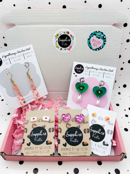 LARGE ‘LOVE STRUCK’ MYSTERY BOX