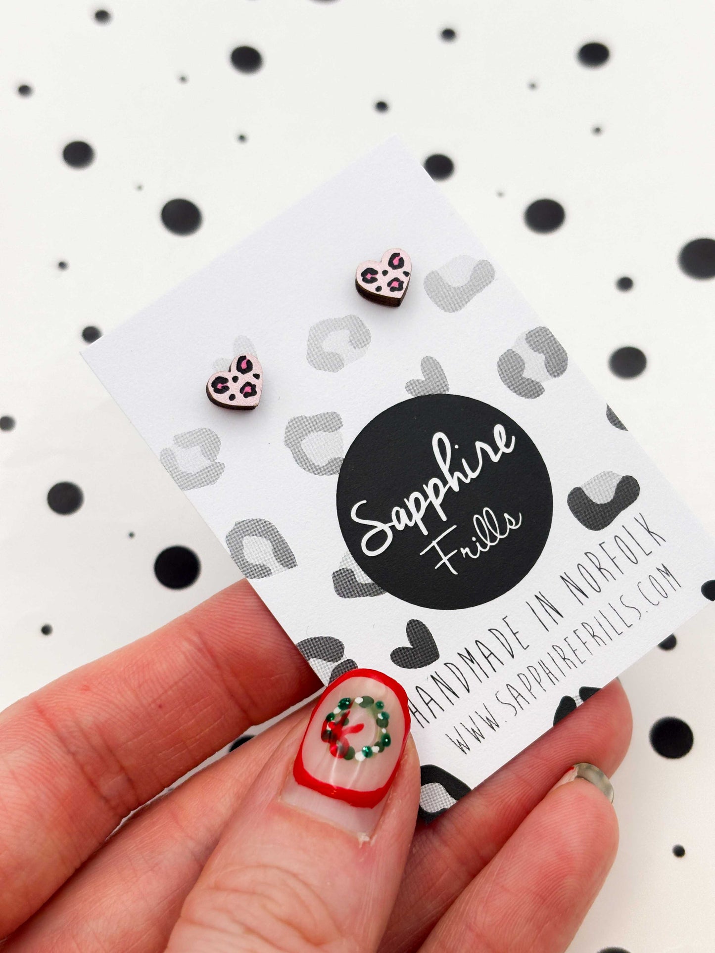 Micro Pink Leopard Print Wooden Heart Stud Earrings – Hypoallergenic Stainless Steel
