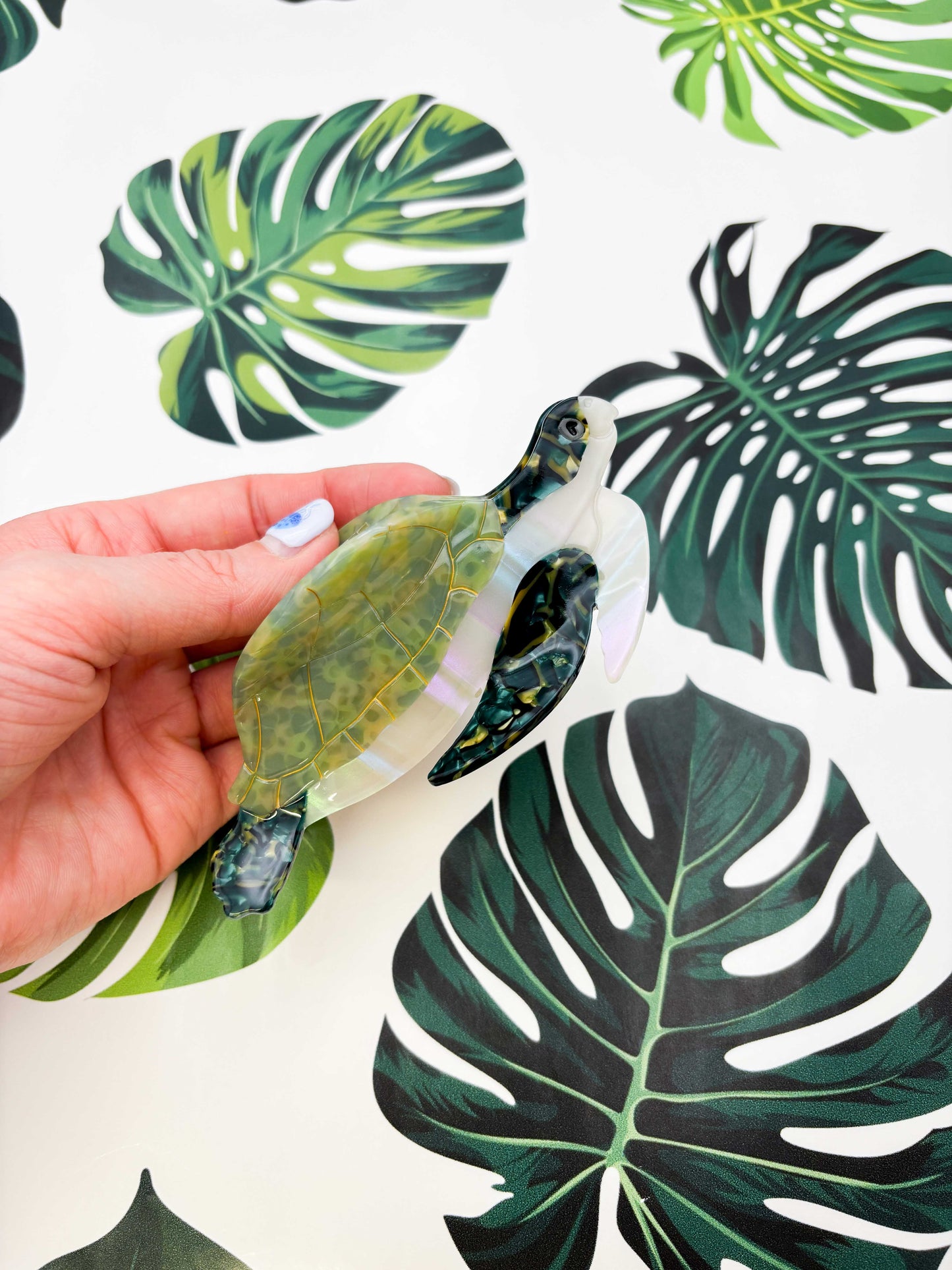 Large Green Turtle Claw Clip