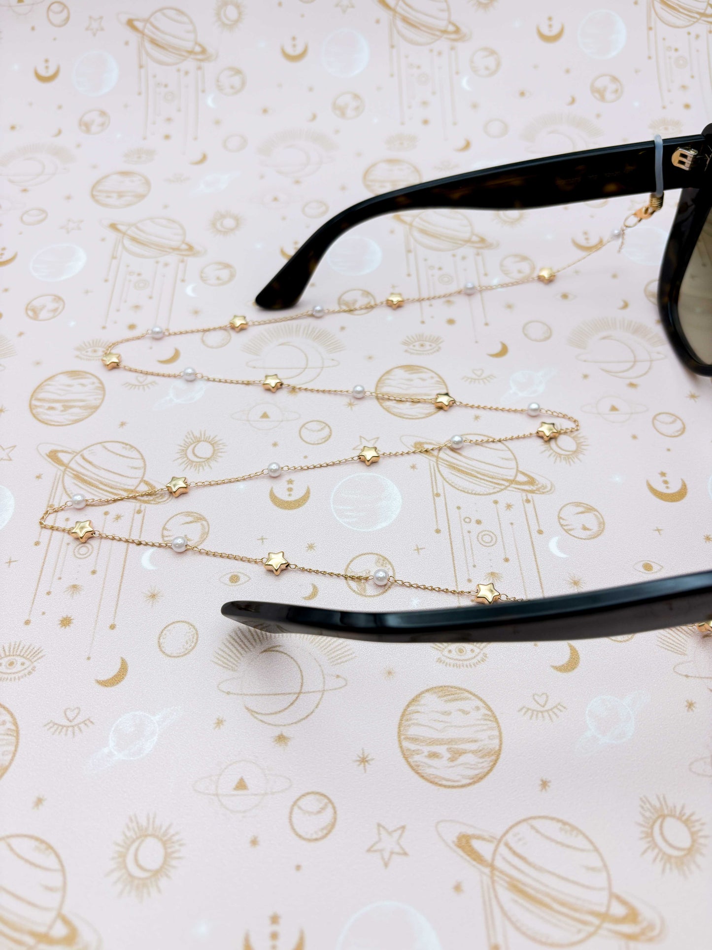 Gold Star and Pearl Glasses Chain
