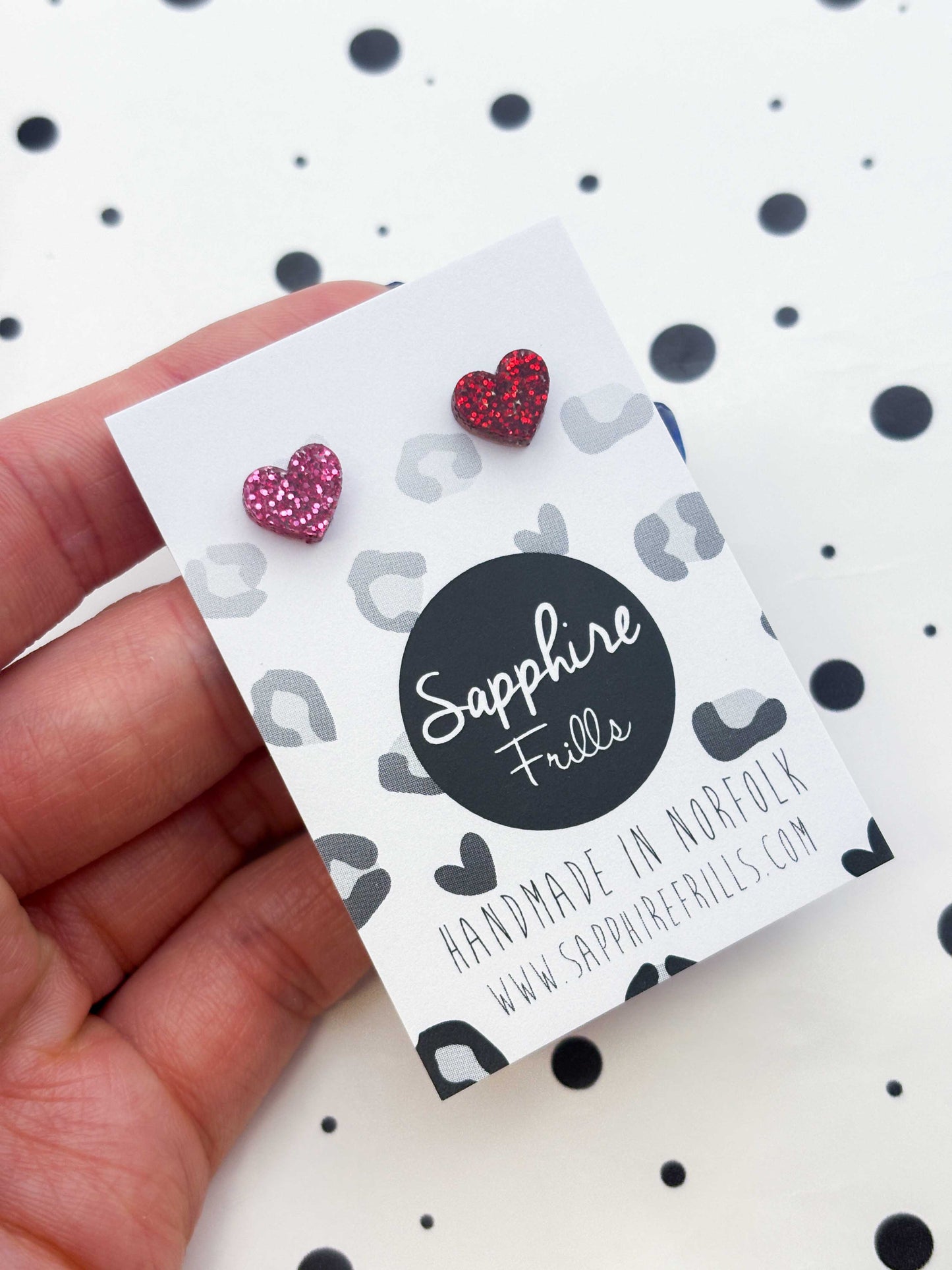 Mini Red & Hot Pink Mismatch Glitter Heart Studs – Hypoallergenic Stainless Steel