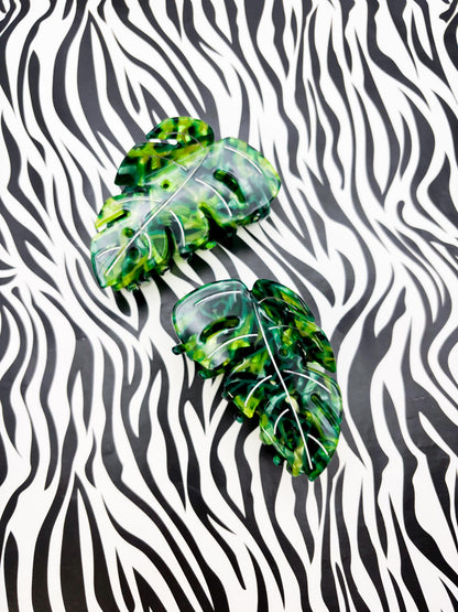 Large Green Marble Monstera Leaf Claw Clip