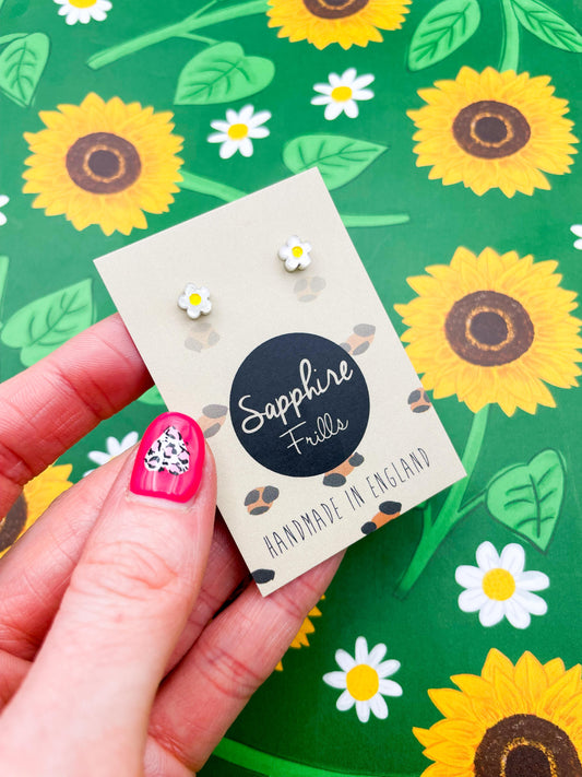 Micro White Glitter Marble and Yellow Acrylic Daisy Stud Earrings – Hypoallergenic Stainless Steel