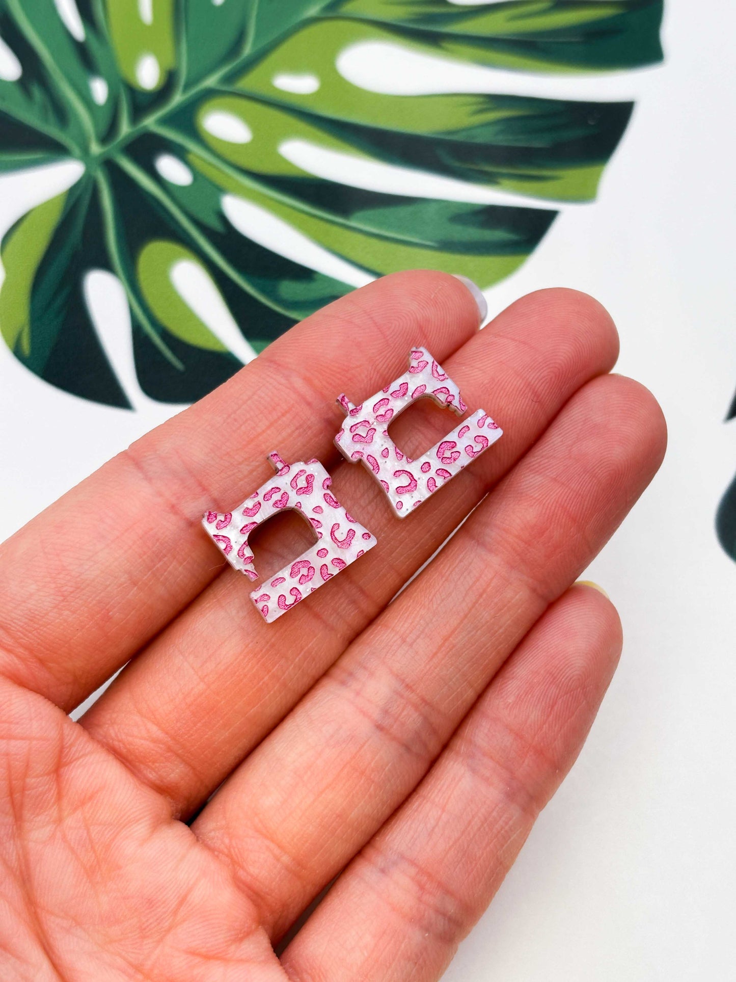 Small White Glitter Marble Leopard Print Sewing Machine Studs