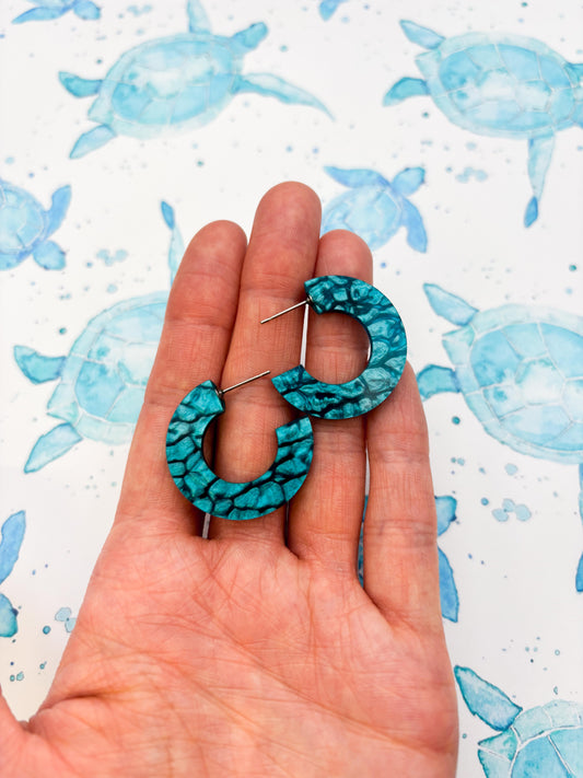 Large Cyan Sea Marble Acrylic Circle Hoops – Hypoallergenic Stainless Steel