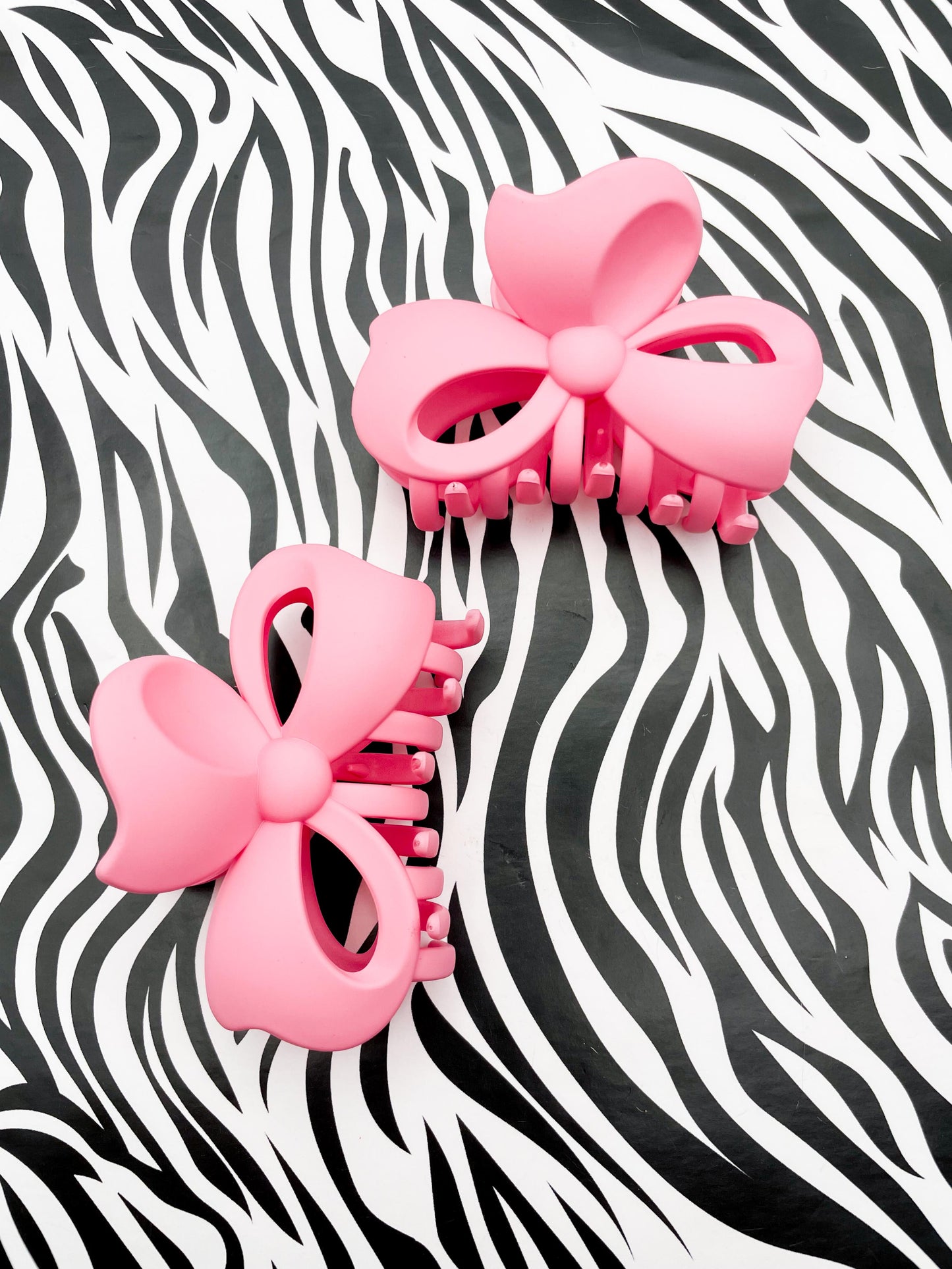 Medium Candy Pink Bow Claw Hair Clip