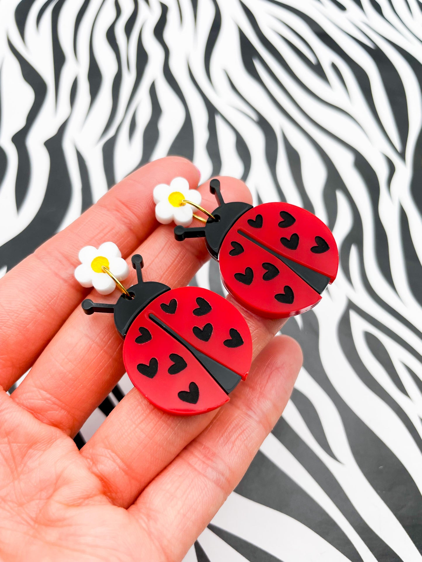Red Gloss Acrylic Love Bug Daisy Dangle Earrings