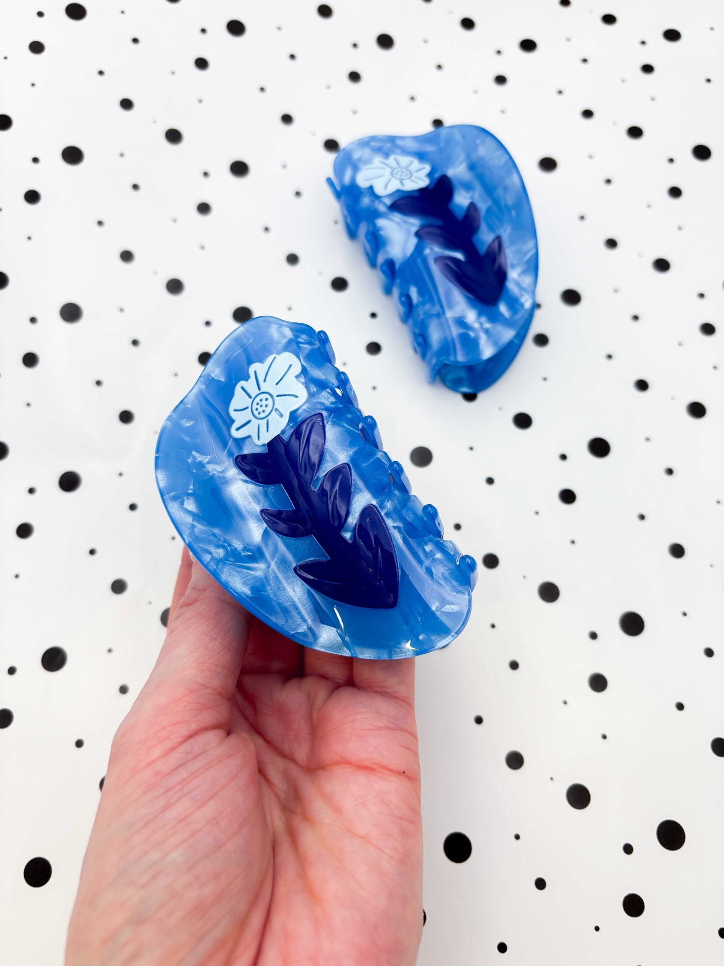 Medium Blue Sunflower Claw Clip