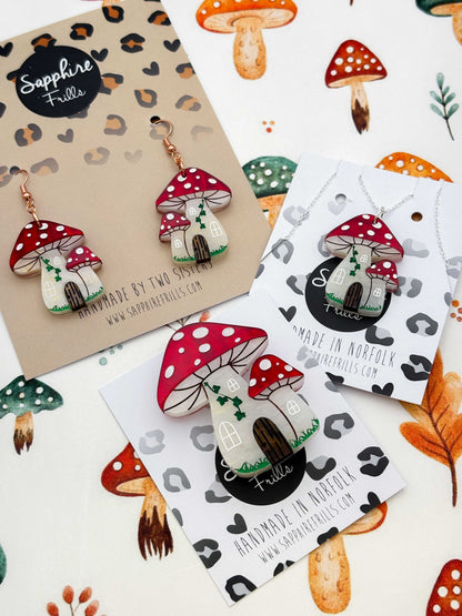 Enchanted Toadstool House Brooch