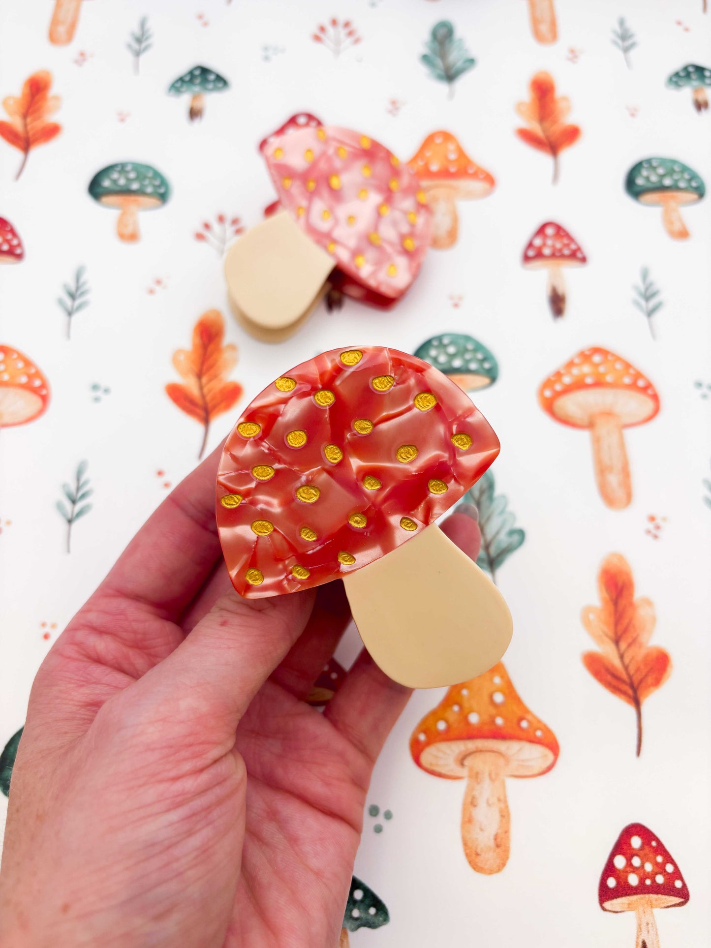 Small Red Mushroom Claw Clip