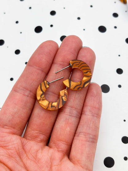 Medium Tan and Black Tiger Marble Acrylic Circle Hoops – Hypoallergenic Stainless Steel