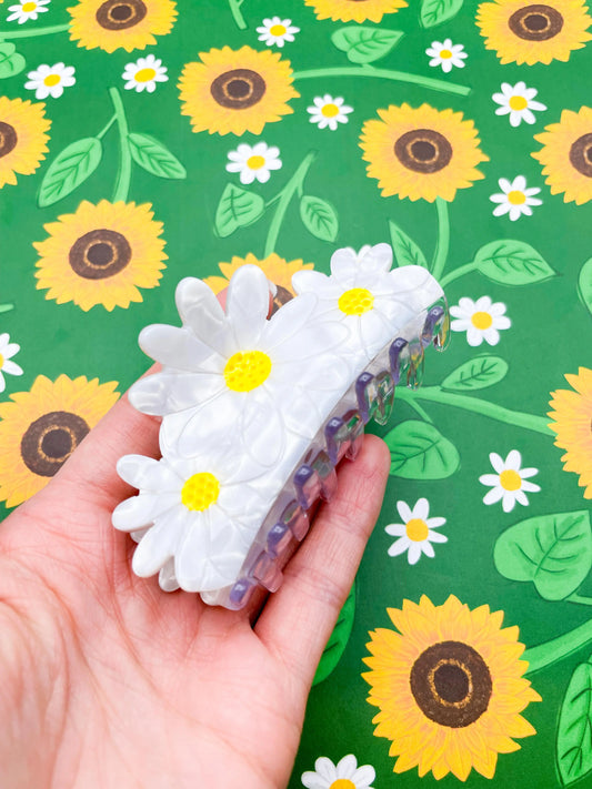 Large White Marble Daisy Claw Hair Clip from Sapphire Frills