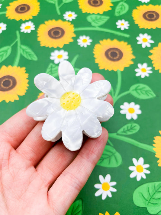 Small White Marble Daisy Claw Hair Clip from Sapphire Frills