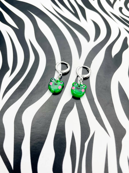 Mini Bright Green Speckle Frog Head Stud Earrings from Sapphire Frills
