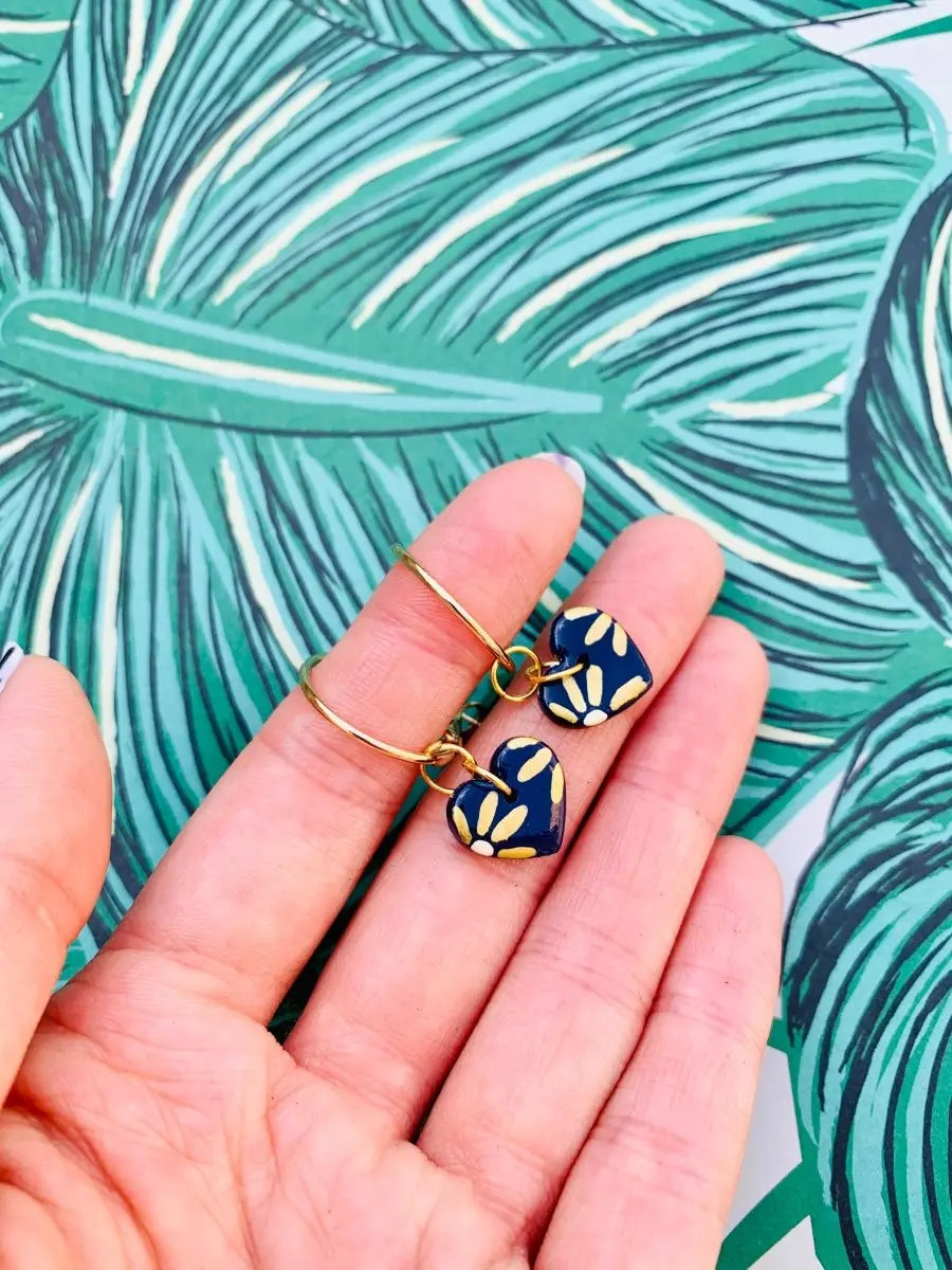 Small Navy and Gold Daisy Flower Heart Stud Earrings Sapphire Frills