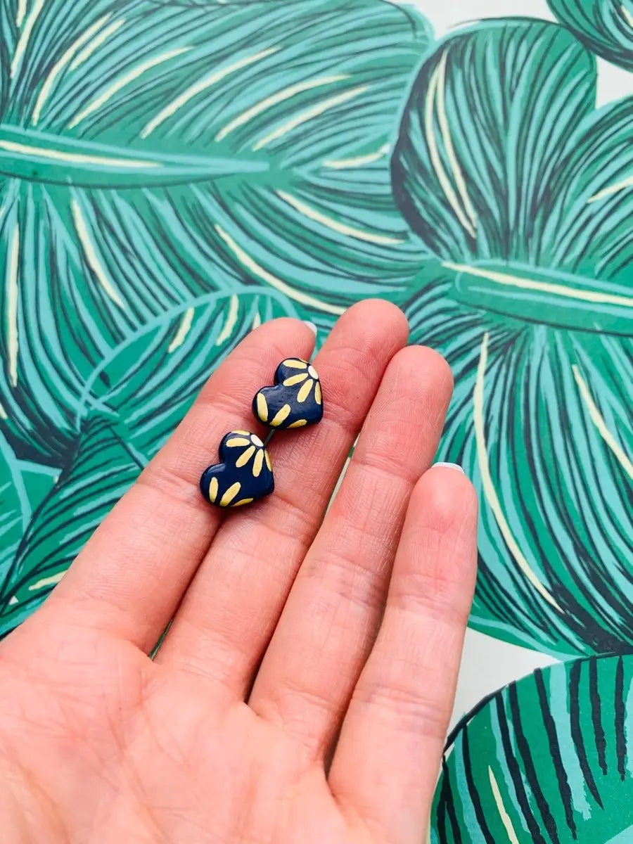 Small Navy and Gold Daisy Flower Heart Stud Earrings Sapphire Frills