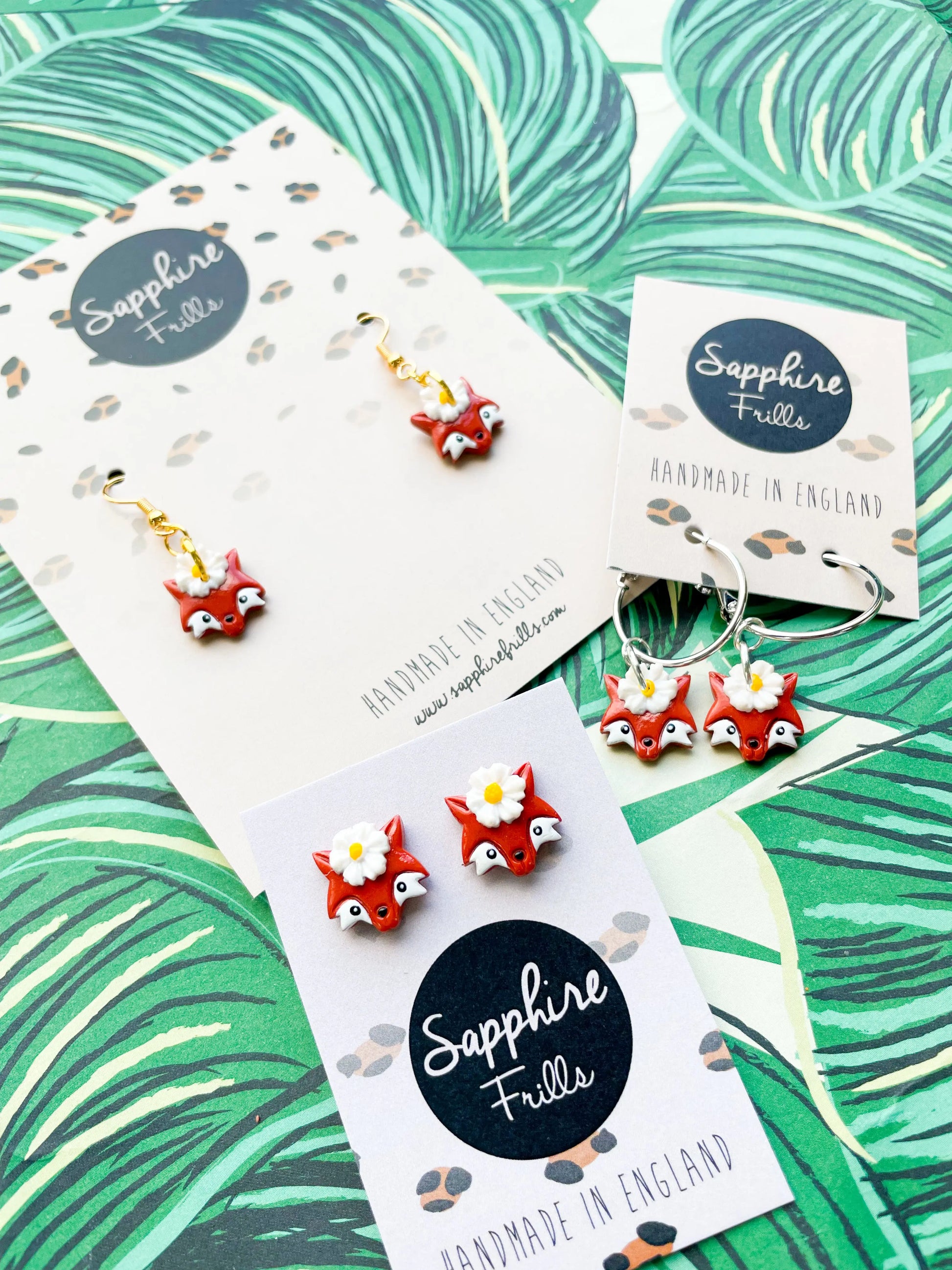 Small White and Yellow Daisy Fox Head Stud Earrings from Sapphire Frills